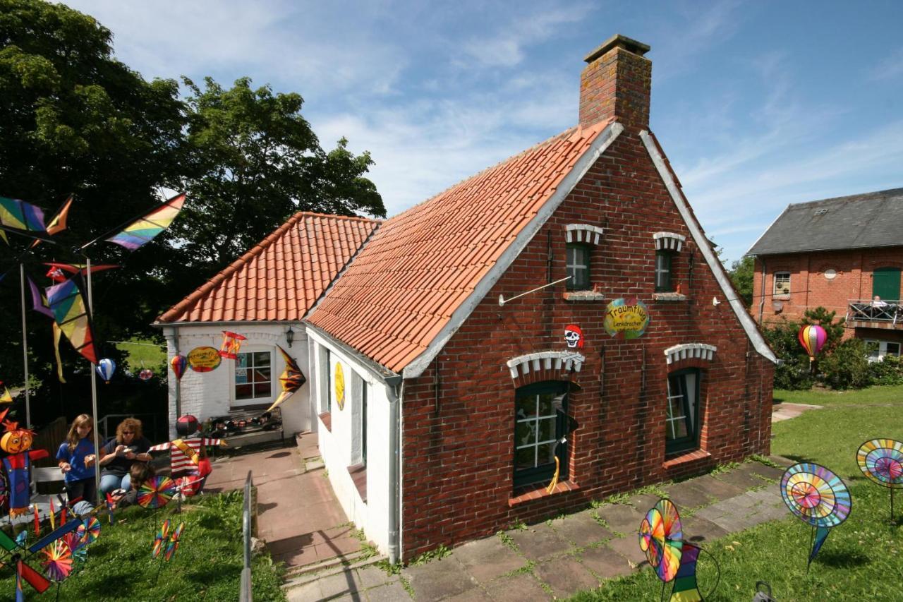 Oltmanns Ferienhaus Bummert Am Hafen Greetsiel Dış mekan fotoğraf